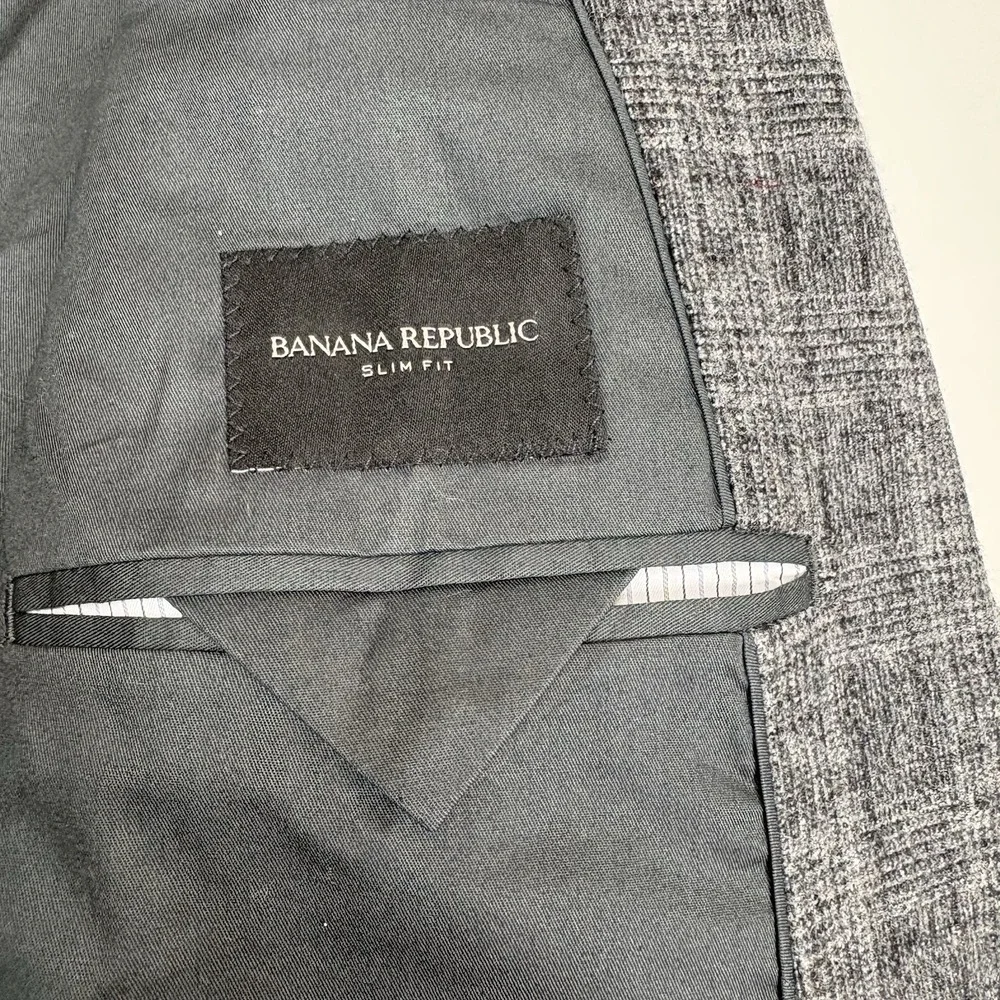 Banana Republic Men's Plaid Sport Coat Wool Blend Slim Fit Blazer Sz 42R Gray